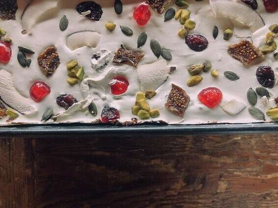 עוגה בחושה של תל יצחק